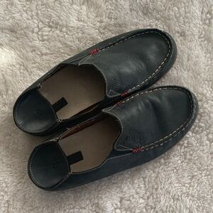 OluKai Nohea Nubuck leather slip-on loafers
Size 7.5